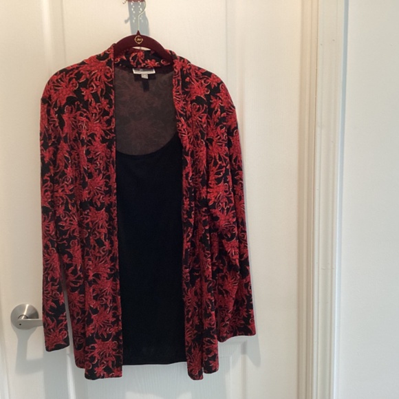 JM Collection woman’s top. Size 1x. - Picture 2 of 9